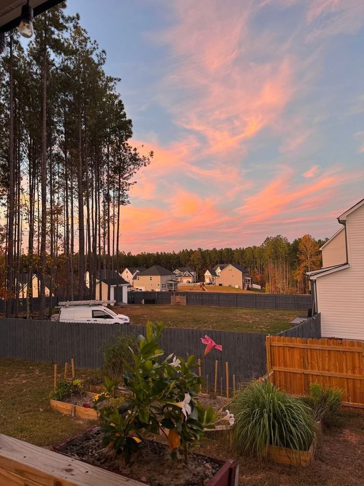 41 Cascade Pl - Photo 2 of 26