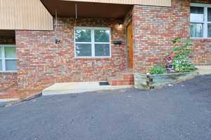 featured image of 1220 Knob Creek Rd