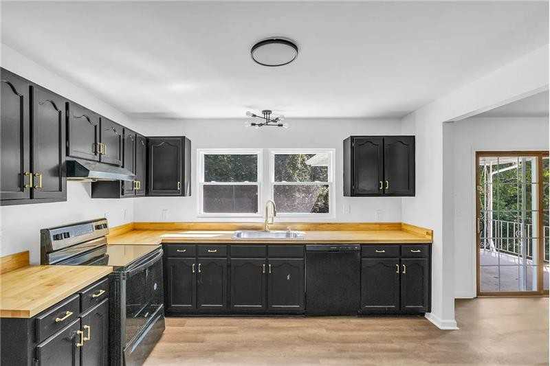 3714 Thrushwood Dr - Photo 5 of 19