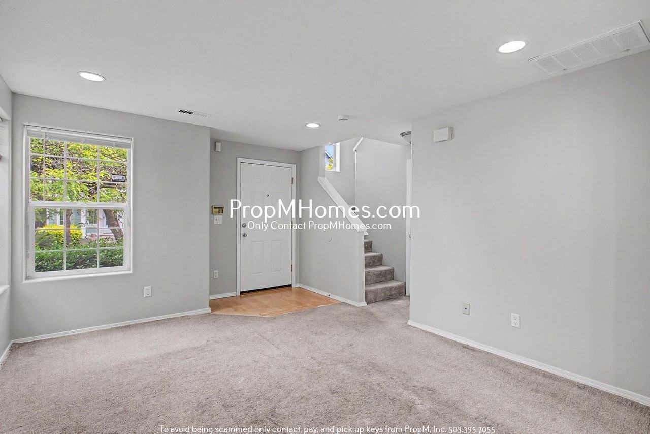 20674 Sw Nantucket Ln - Photo 2 of 22