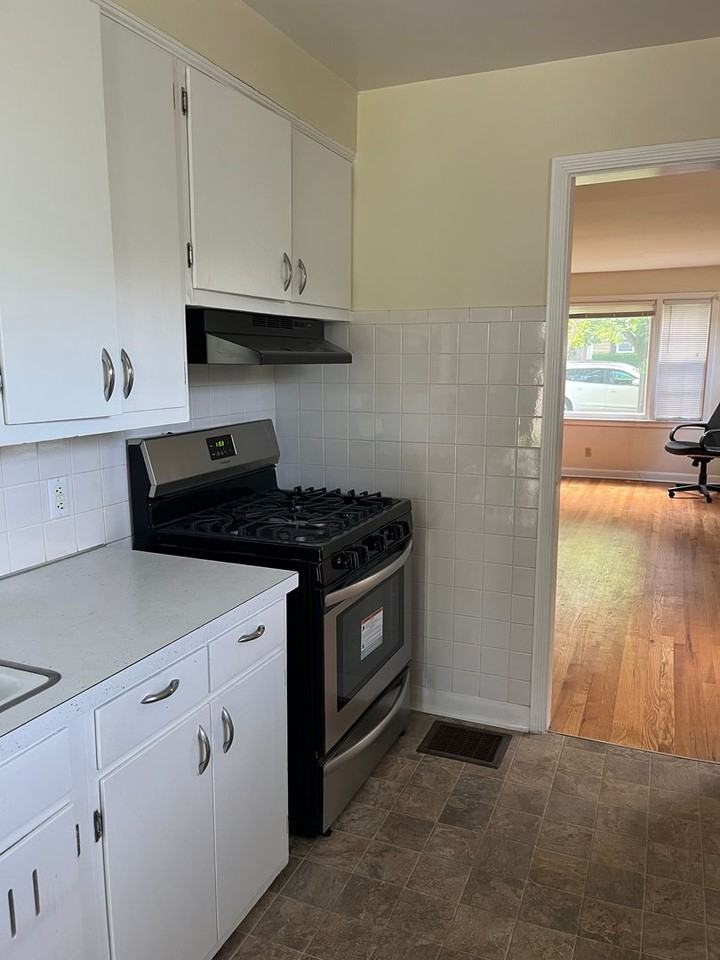 1368 Doten Ave - Photo 3 of 9