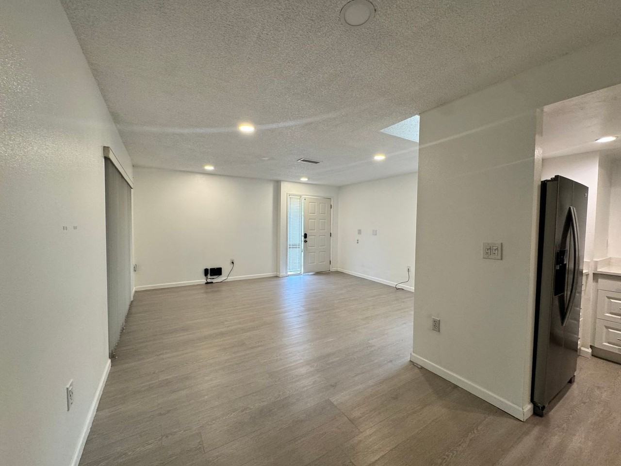 5368 Royal Palm Ave - Photo 6 of 23