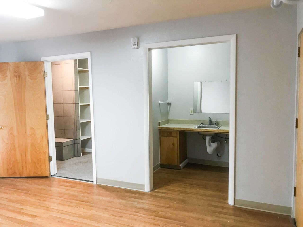 640 Filer Ave W - Photo 3 of 23