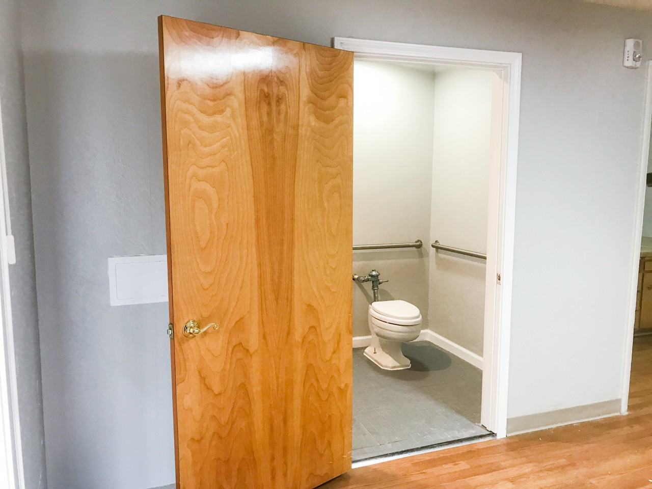 640 Filer Ave W - Photo 4 of 23