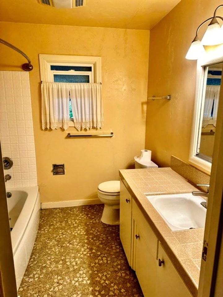 14645 Meadow Dr - Photo 6 of 10