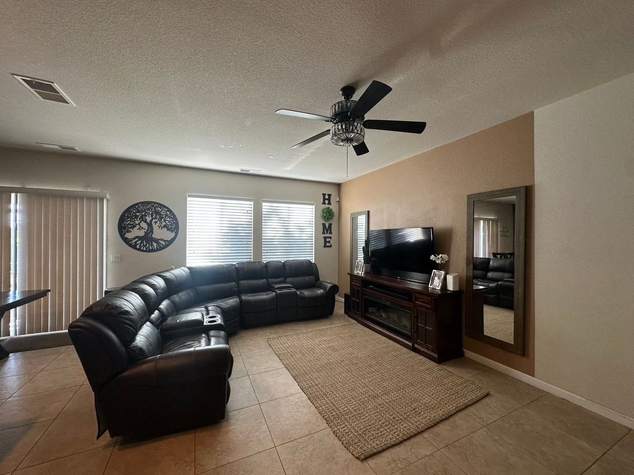 1453 Rosy Dawn Ln - Photo 4 of 25
