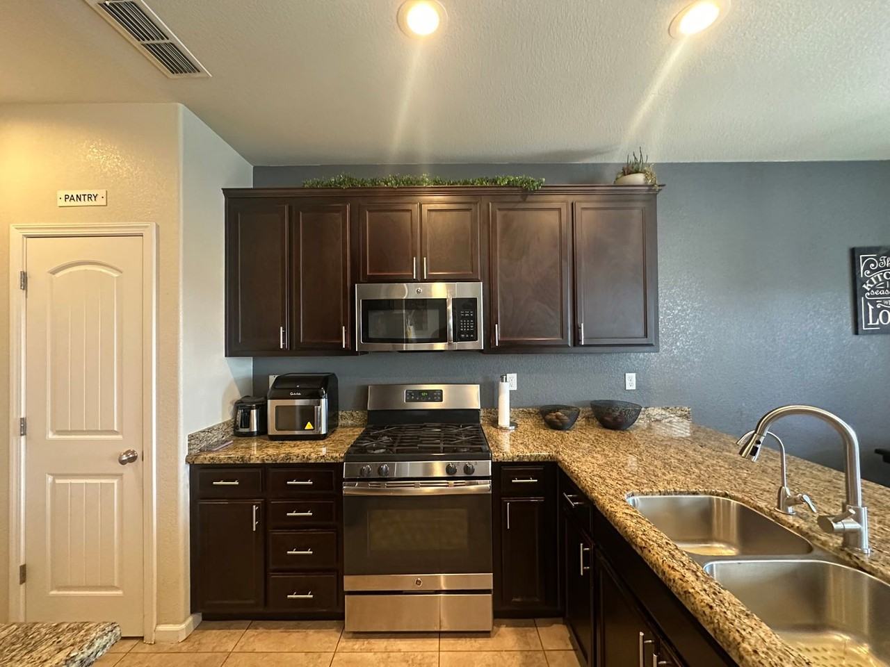 1453 Rosy Dawn Ln - Photo 7 of 25