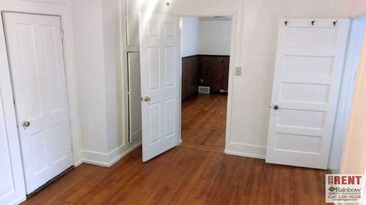 220 N 24th St #1 - Photo 6 of 7