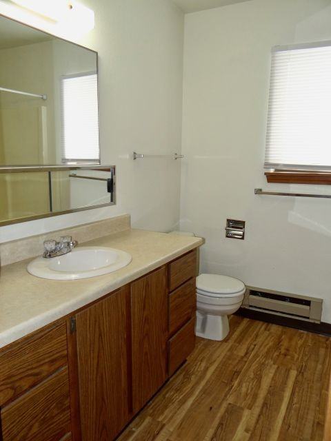 1034 Wicks Ln - Photo 5 of 7