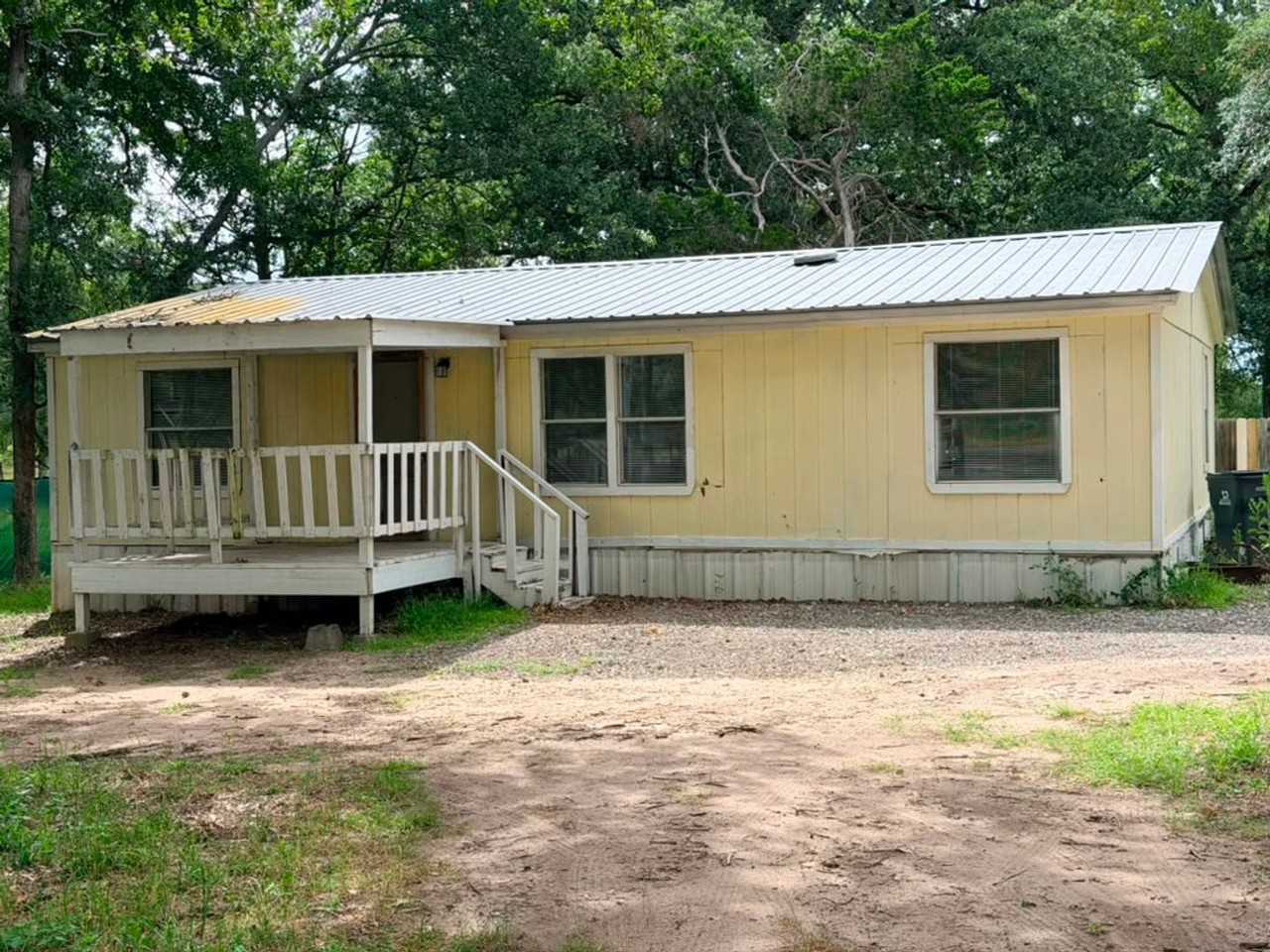 8607 Burleson Manor Rd - Photo 2 of 14