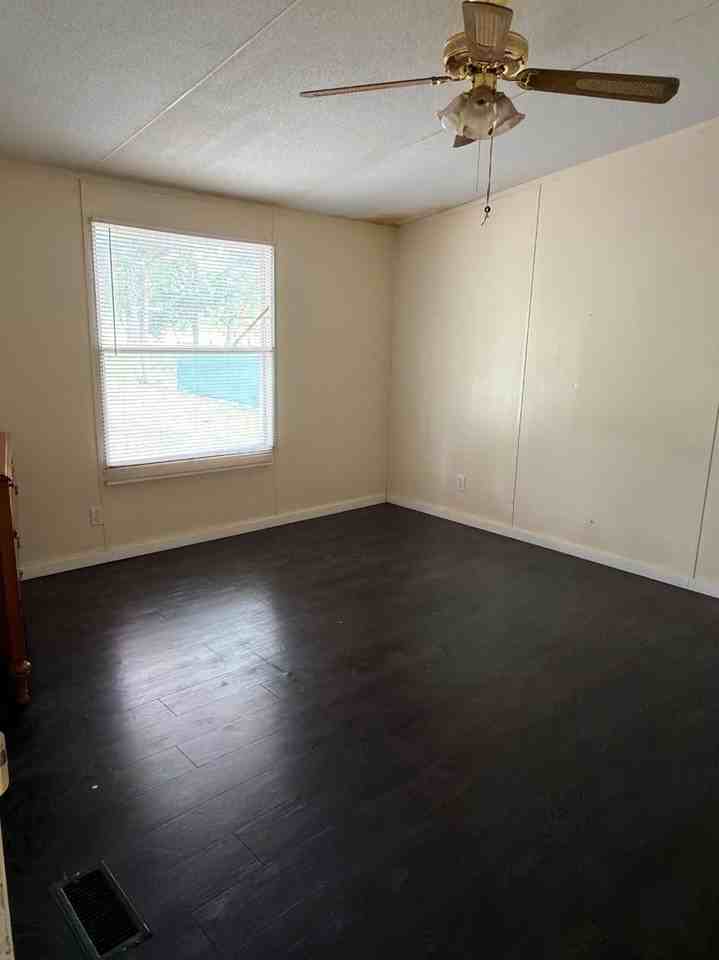 8607 Burleson Manor Rd - Photo 5 of 14