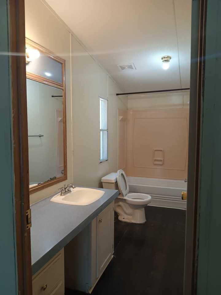 8607 Burleson Manor Rd - Photo 6 of 14