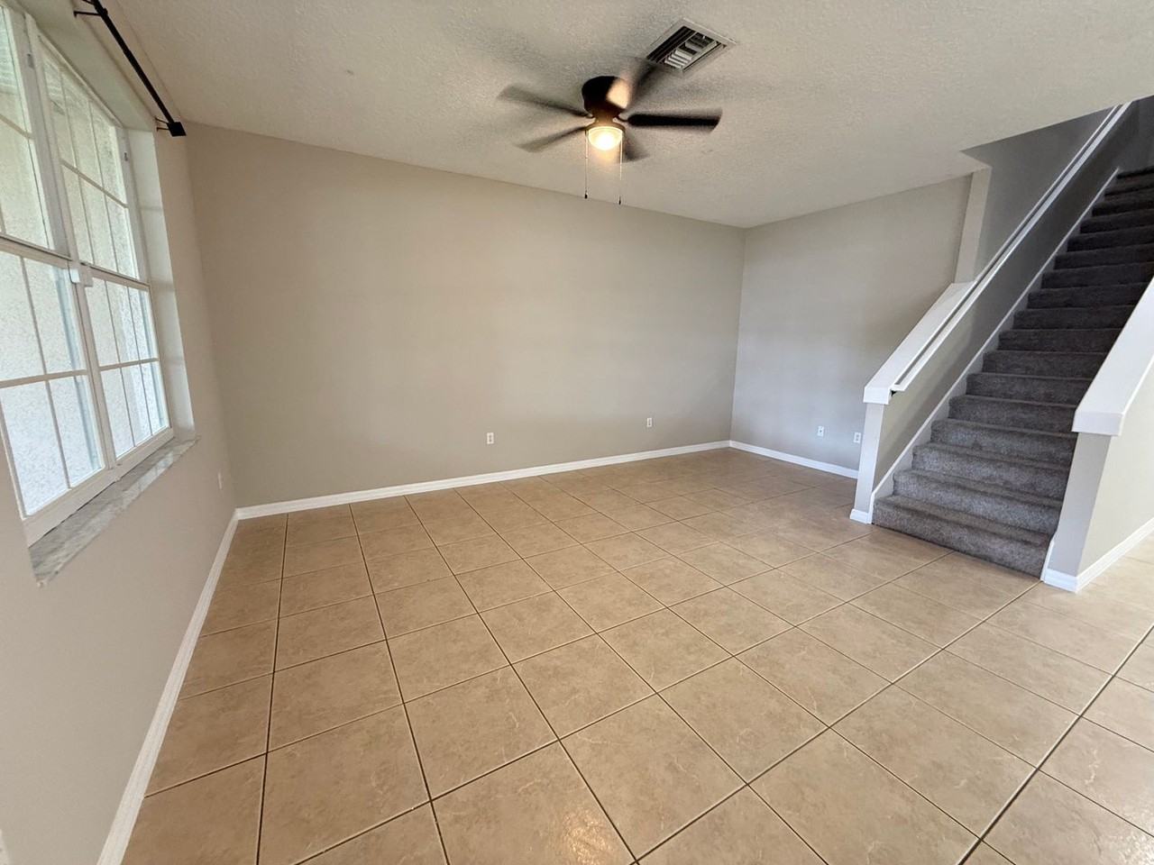 3421 Home Town Ln - Photo 7 of 22