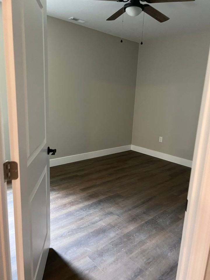 403 Mcfarland St #302 - Photo 5 of 5