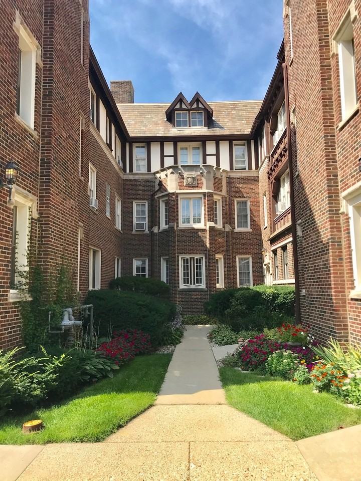 460 Winnetka Ave. - Photo 2 of 21