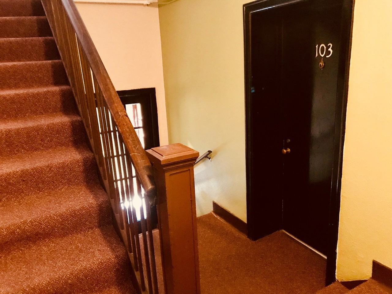 460 Winnetka Ave. - Photo 4 of 21
