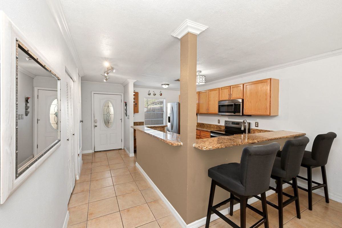 4410 Bar Harbor Dr - Photo 2 of 28