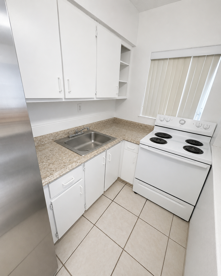 Naomi Apartments - Photo 4 of 15