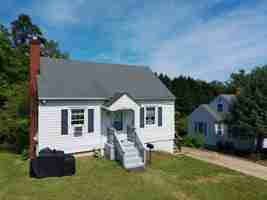 featured image of 1505 Broad Ave
