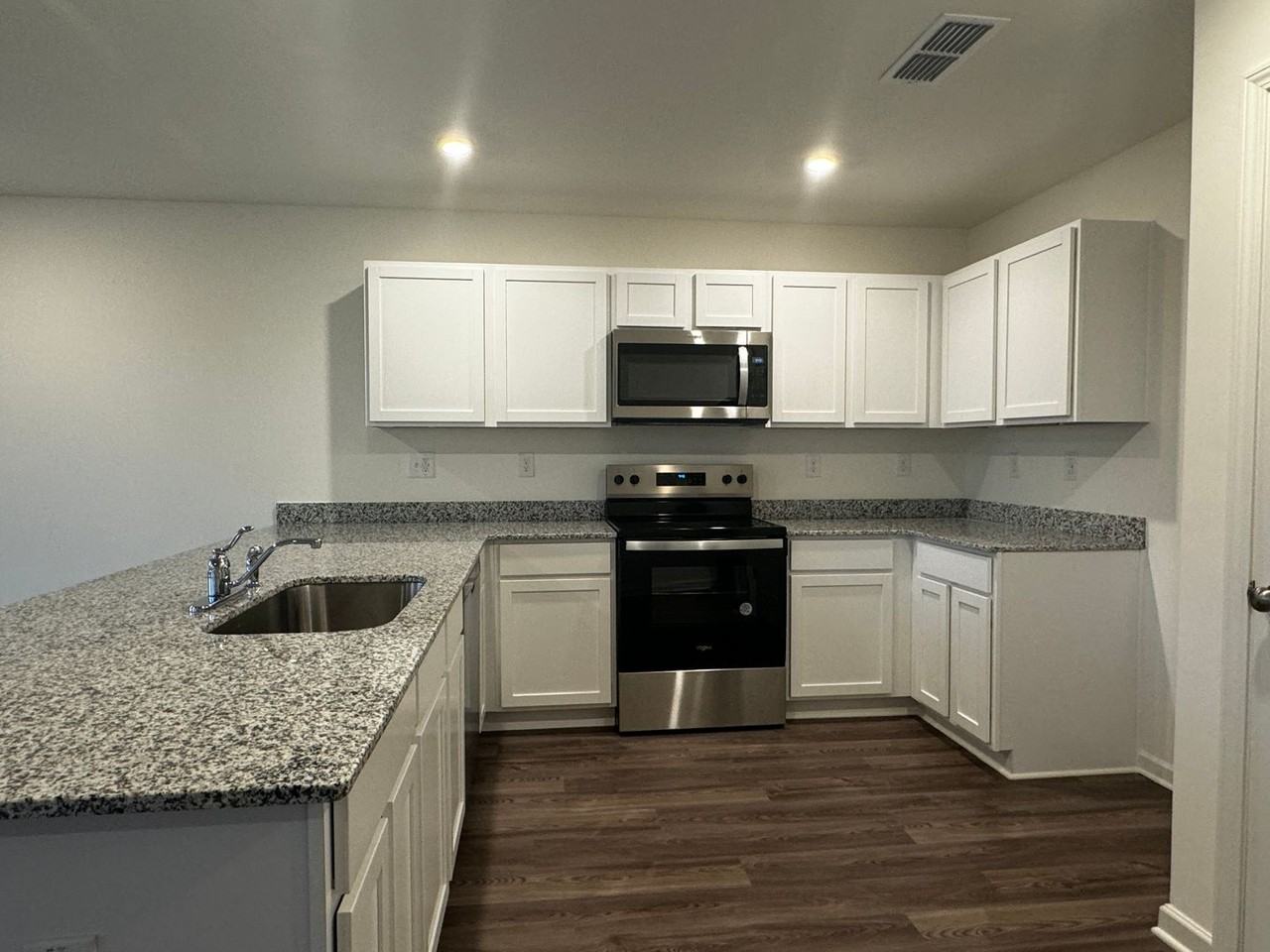 249 Isabella Way - Photo 2 of 26