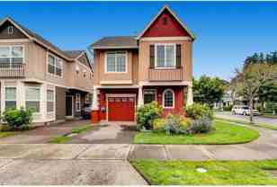 903 Se Elina Ave - Photo 1 of 1