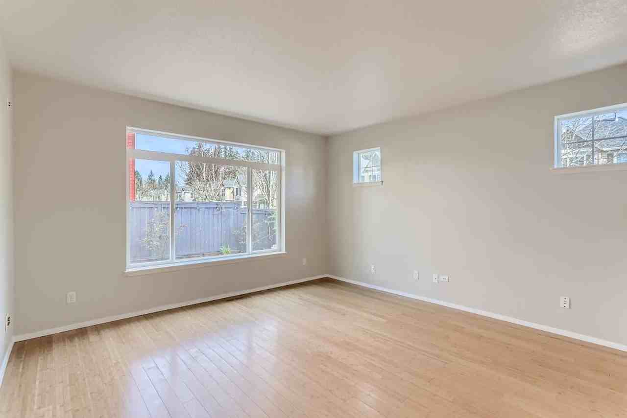 903 Se Elina Ave - Photo 7 of 36