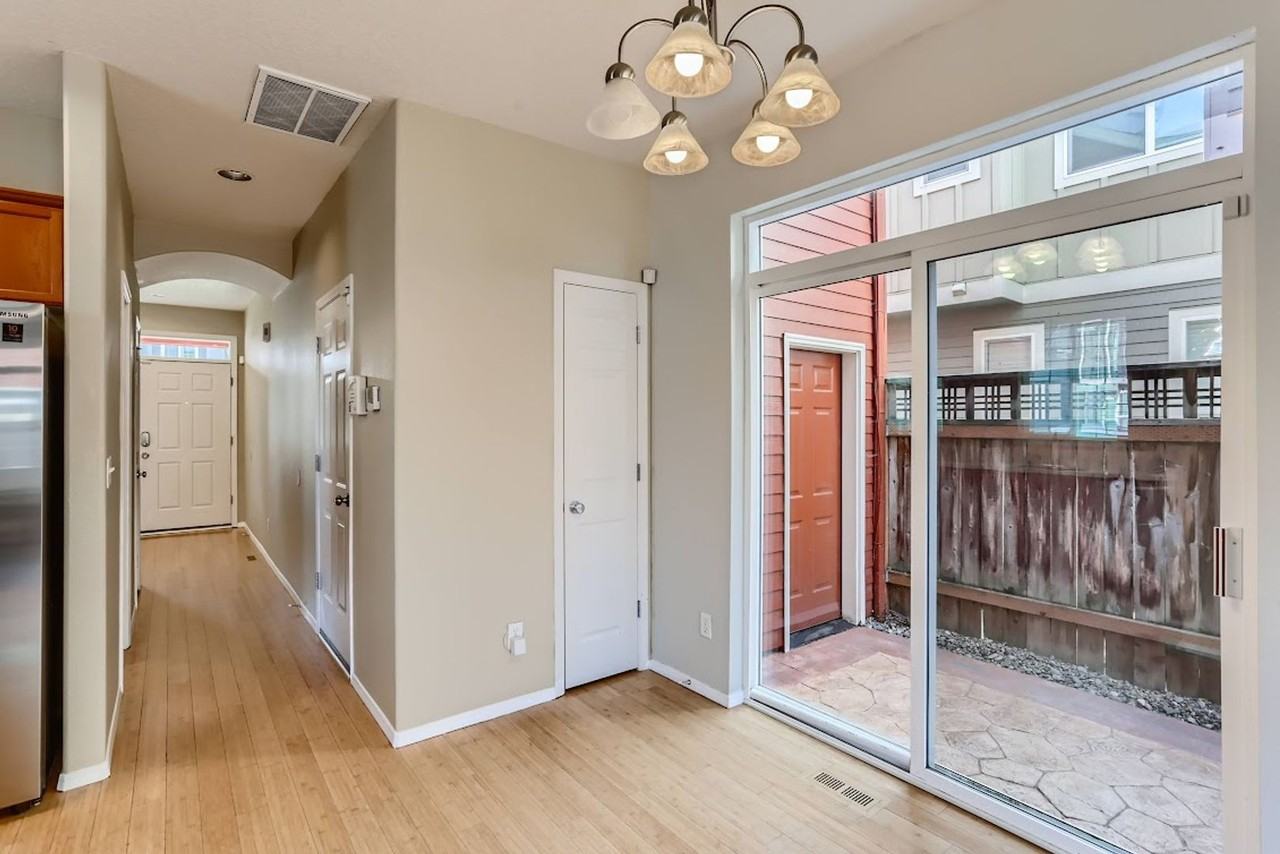 903 Se Elina Ave - Photo 7 of 36