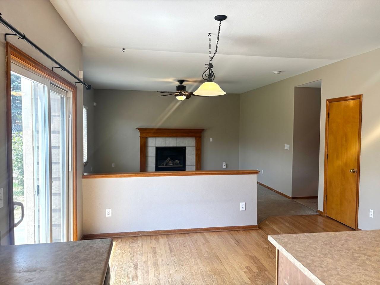 10318 Ravenswood Ln - Photo 5 of 27