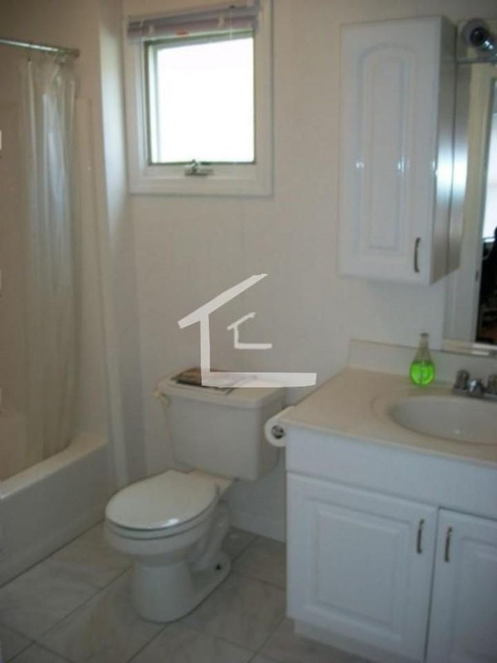 254 Allston St Apt B - Photo 7 of 30