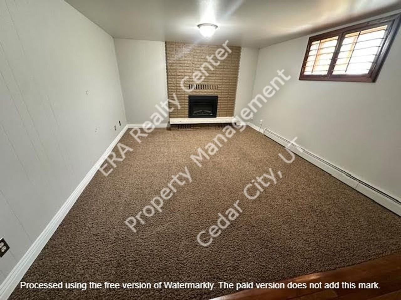 282 S Dewey Ave - Photo 6 of 19