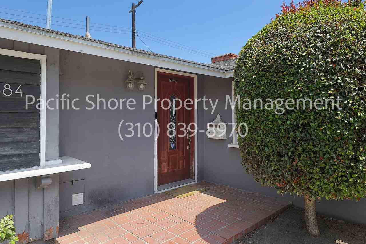 2884 Dunleer Pl - Photo 2 of 17