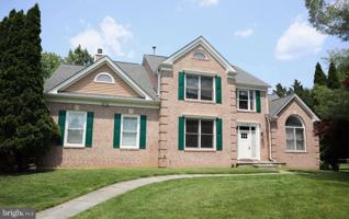 featured image of 17105 Thatcher Ct