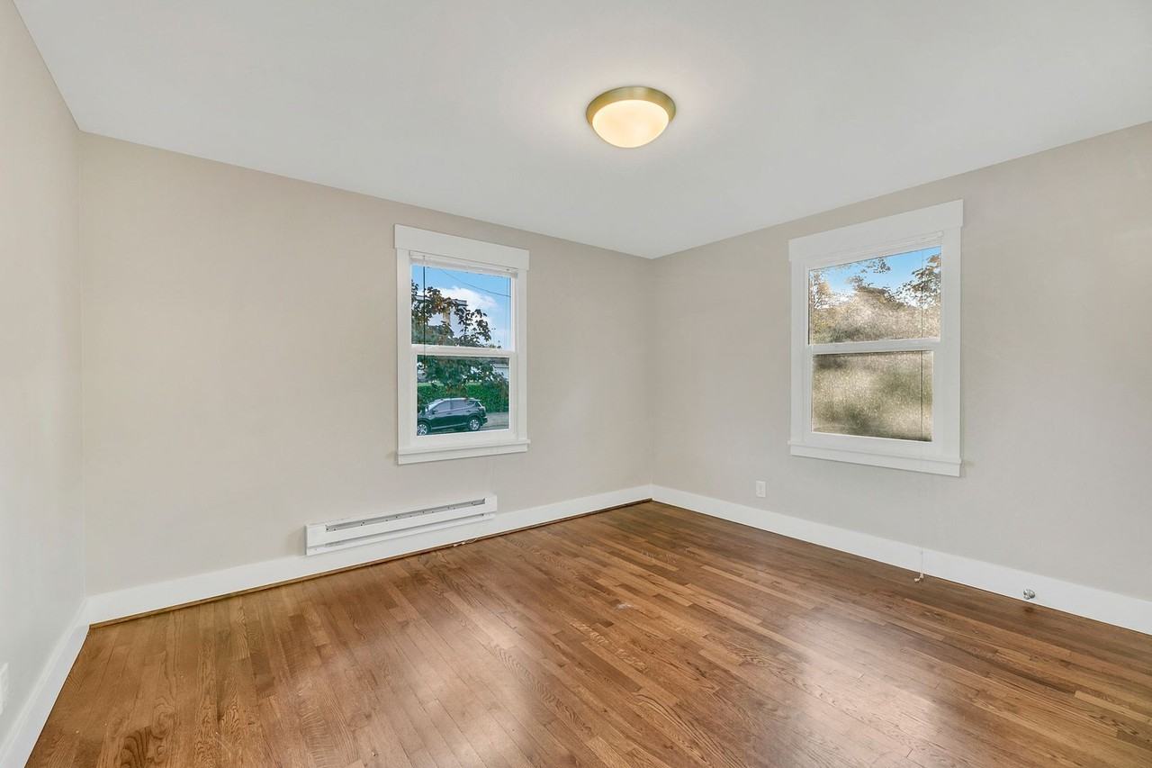 805 26th Ave - Photo 6 of 14