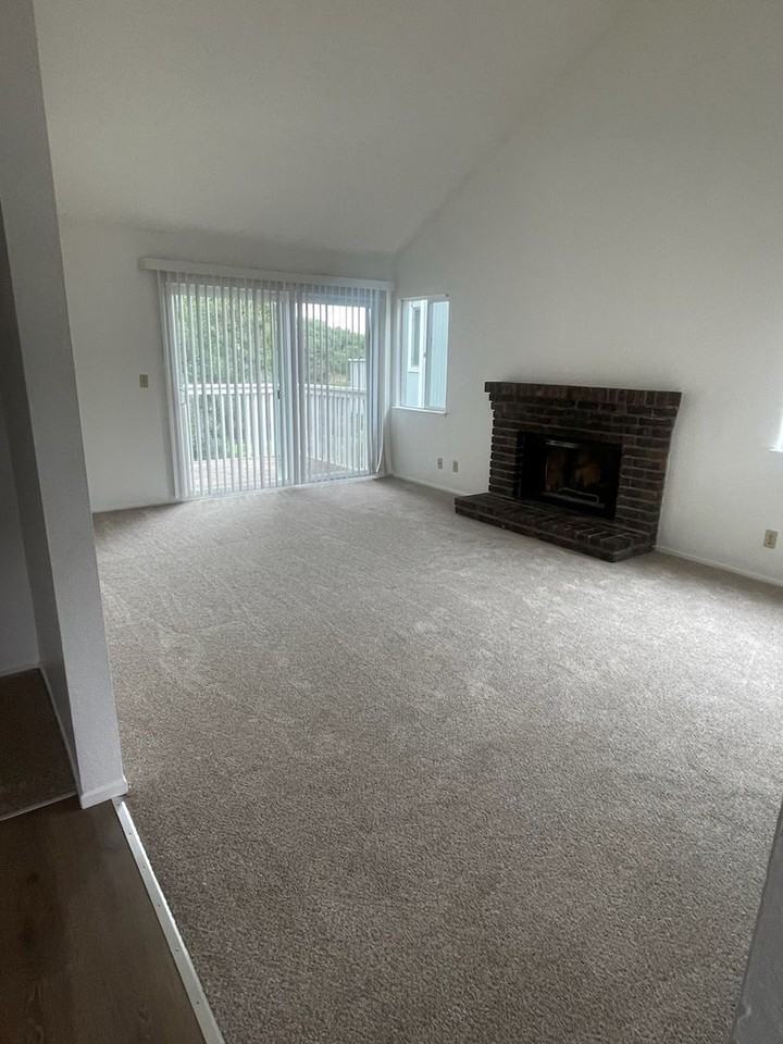 1816 Shirley Dr - Photo 4 of 12