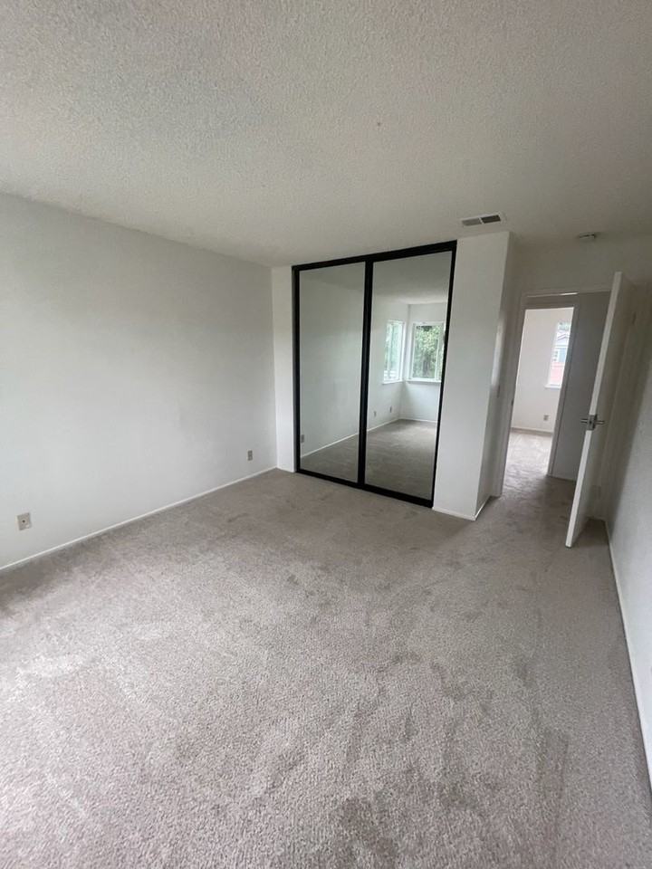 1816 Shirley Dr - Photo 7 of 12
