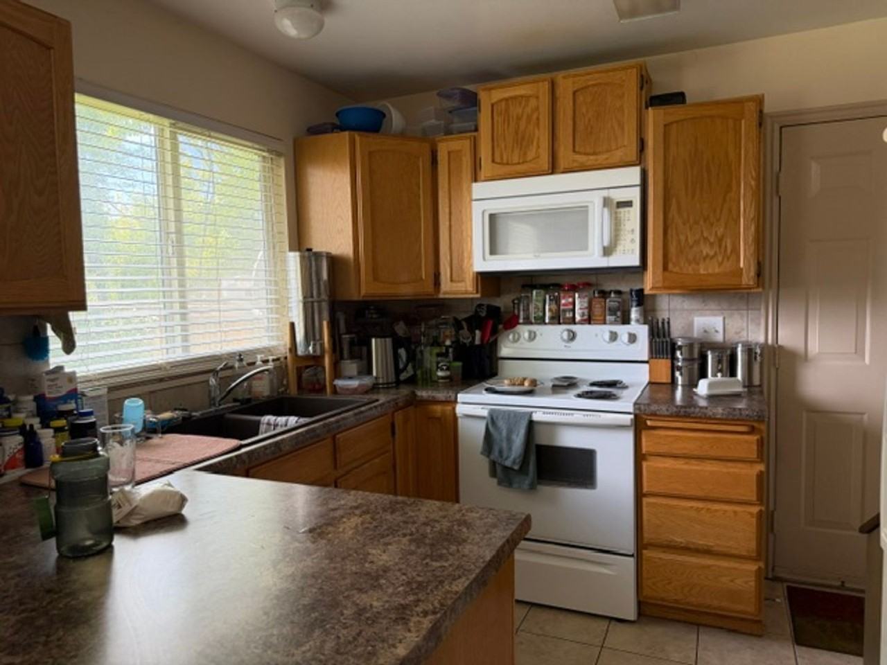 1397 W 600 N - Photo 5 of 10