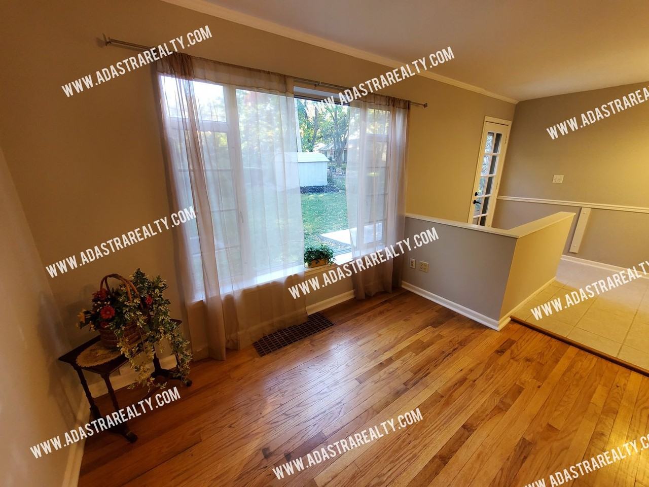4825 W 75th St - Photo 6 of 33