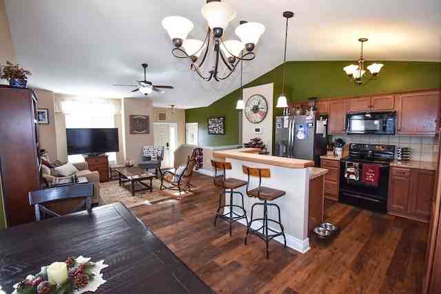 5204 Fossilridge Ct - Photo 2 of 20