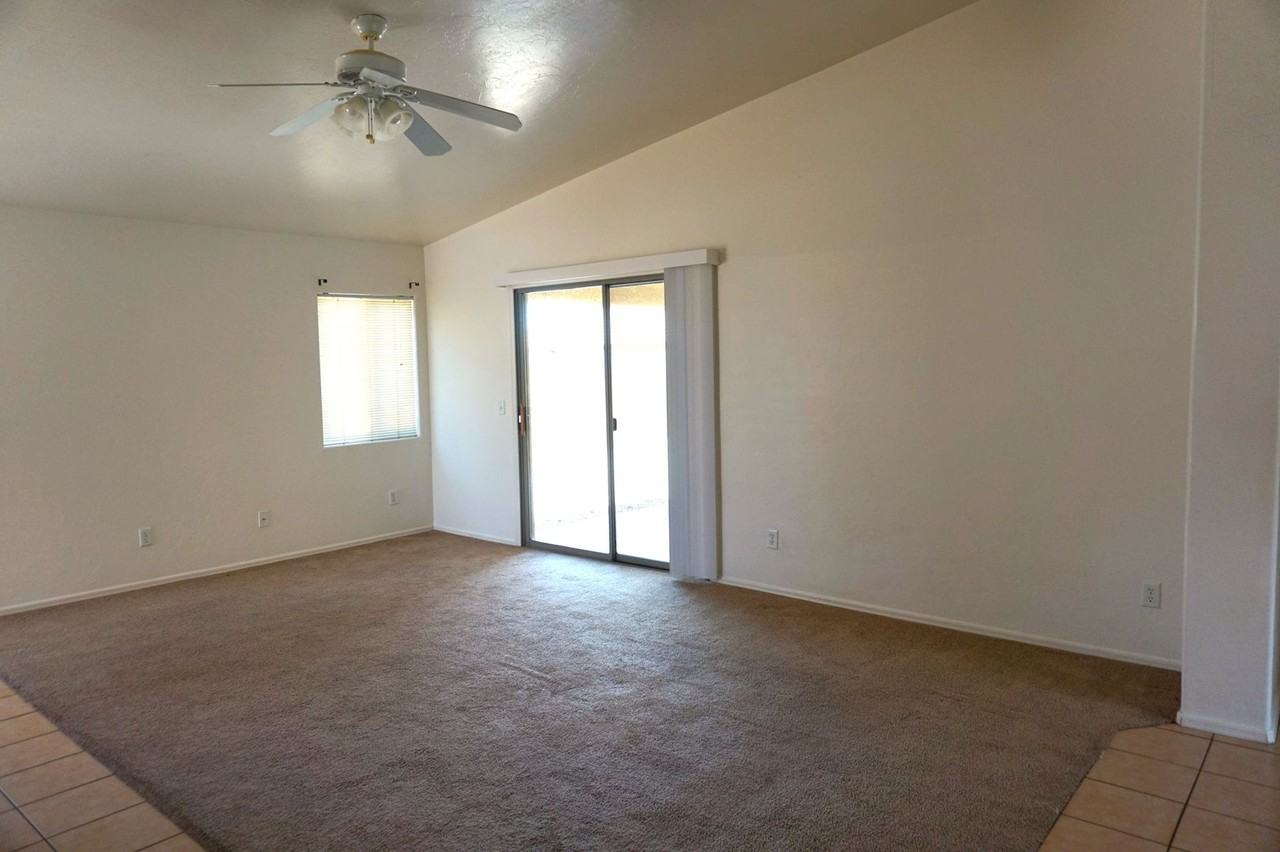 2244 Copper Sky Dr - Photo 3 of 16