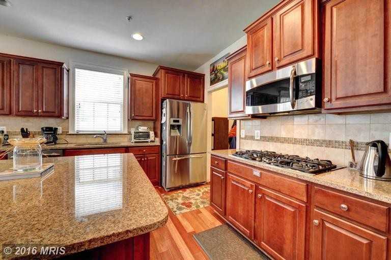3041 Moore Ln - Photo 2 of 6