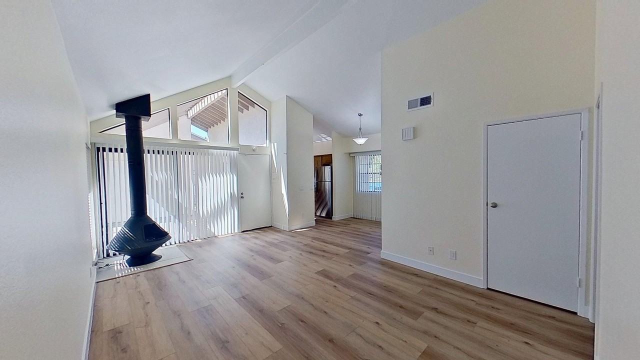 26701 Quail Crk #267 - Photo 4 of 23