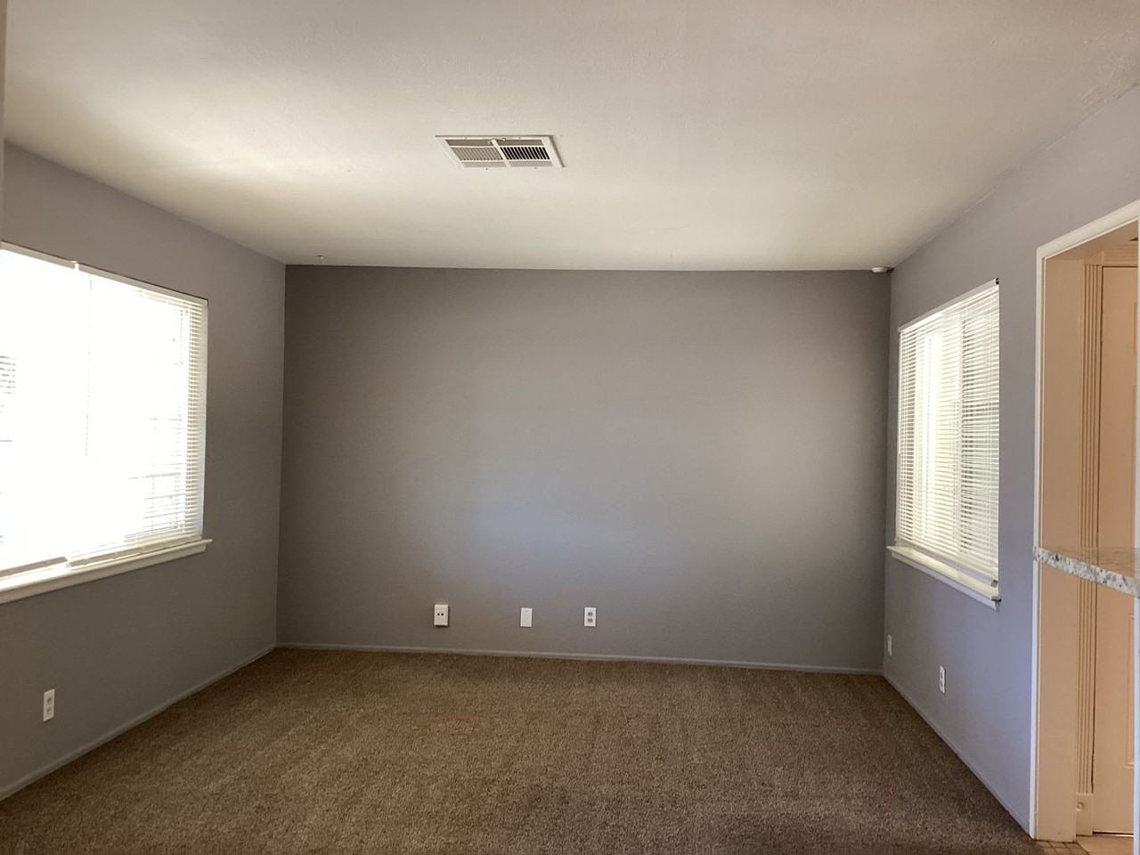 4143 N Warren Ave - Photo 3 of 16