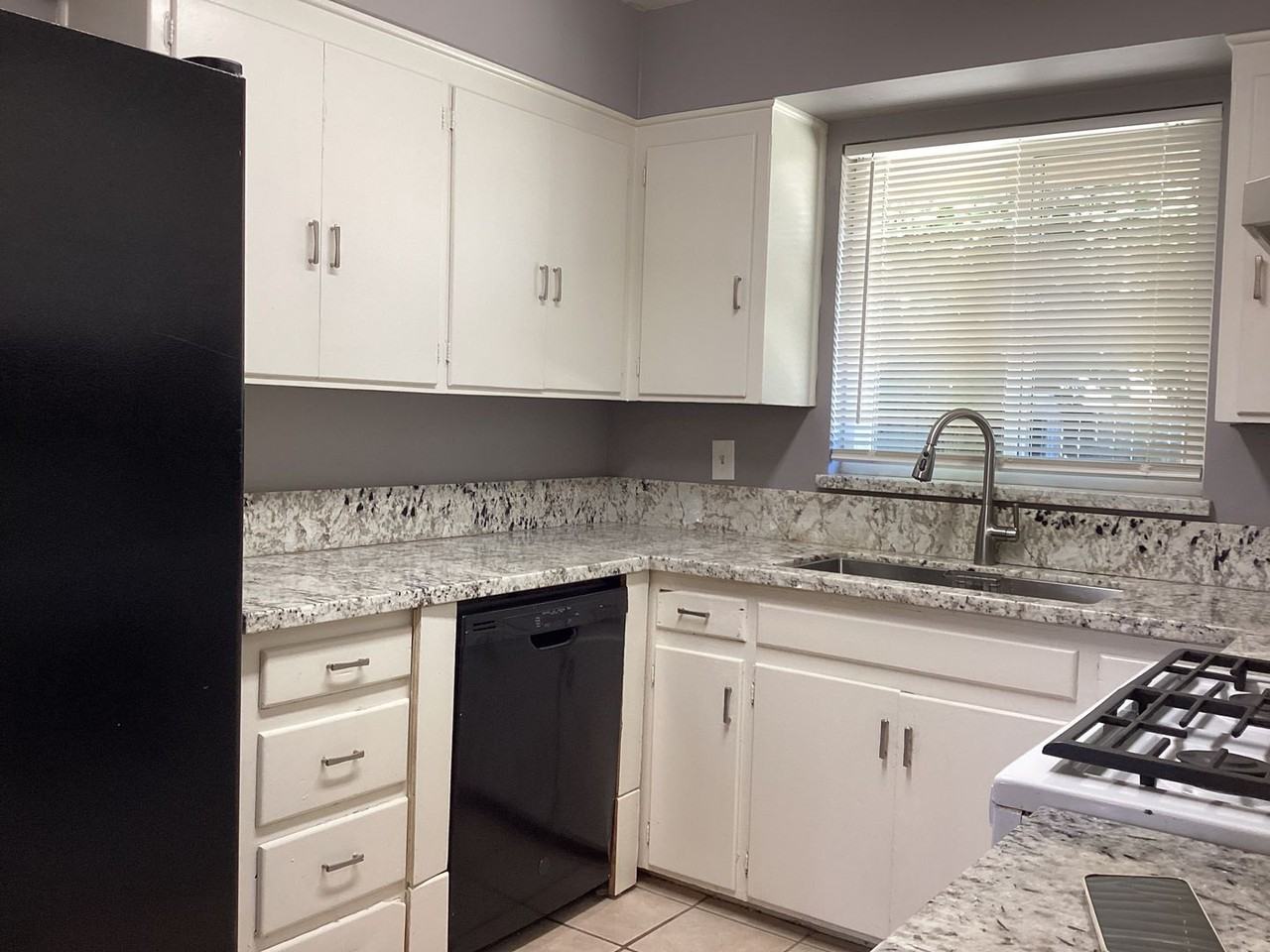 4143 N Warren Ave - Photo 6 of 16