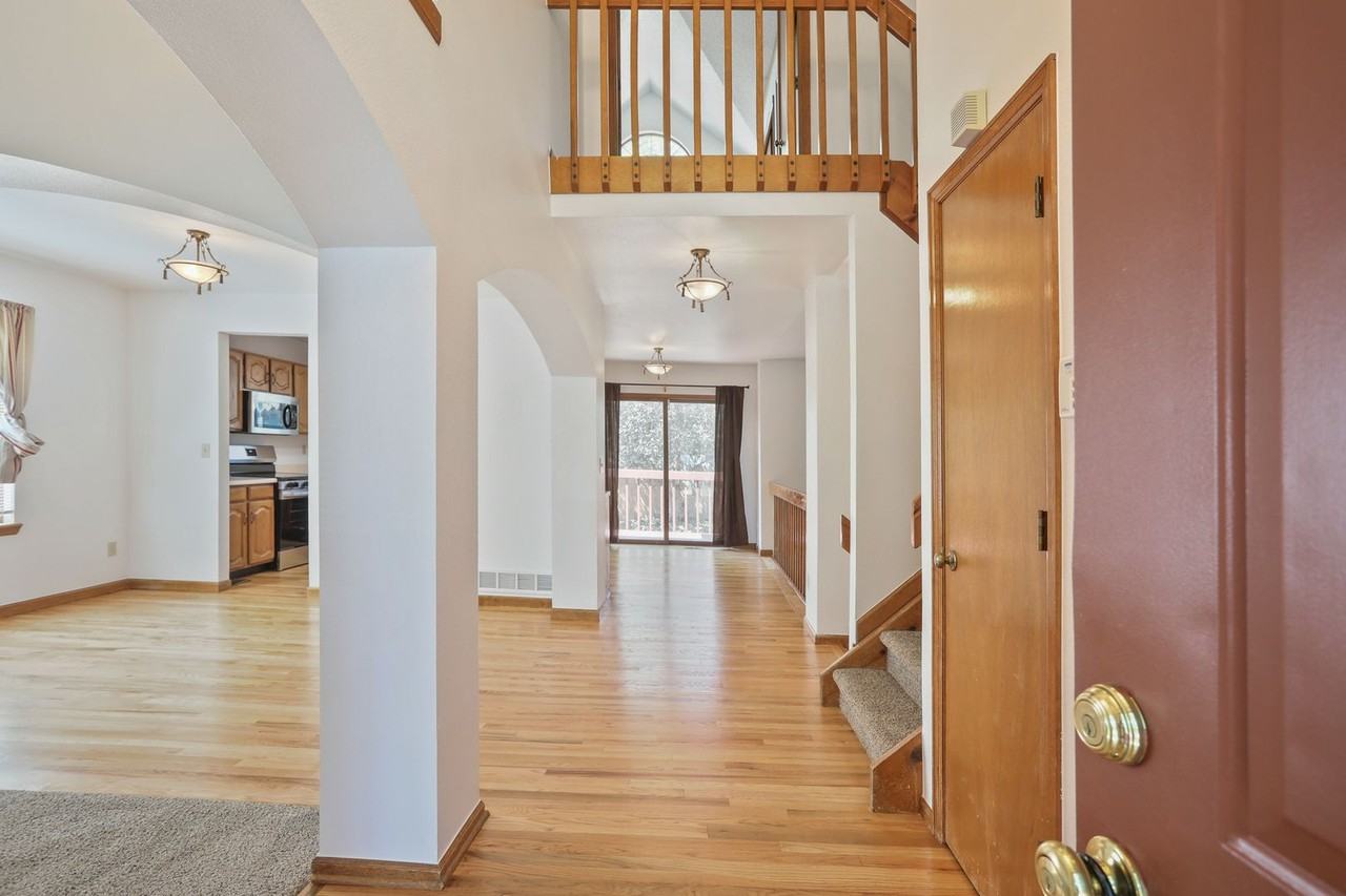 1706 20th Ave - Photo 4 of 26