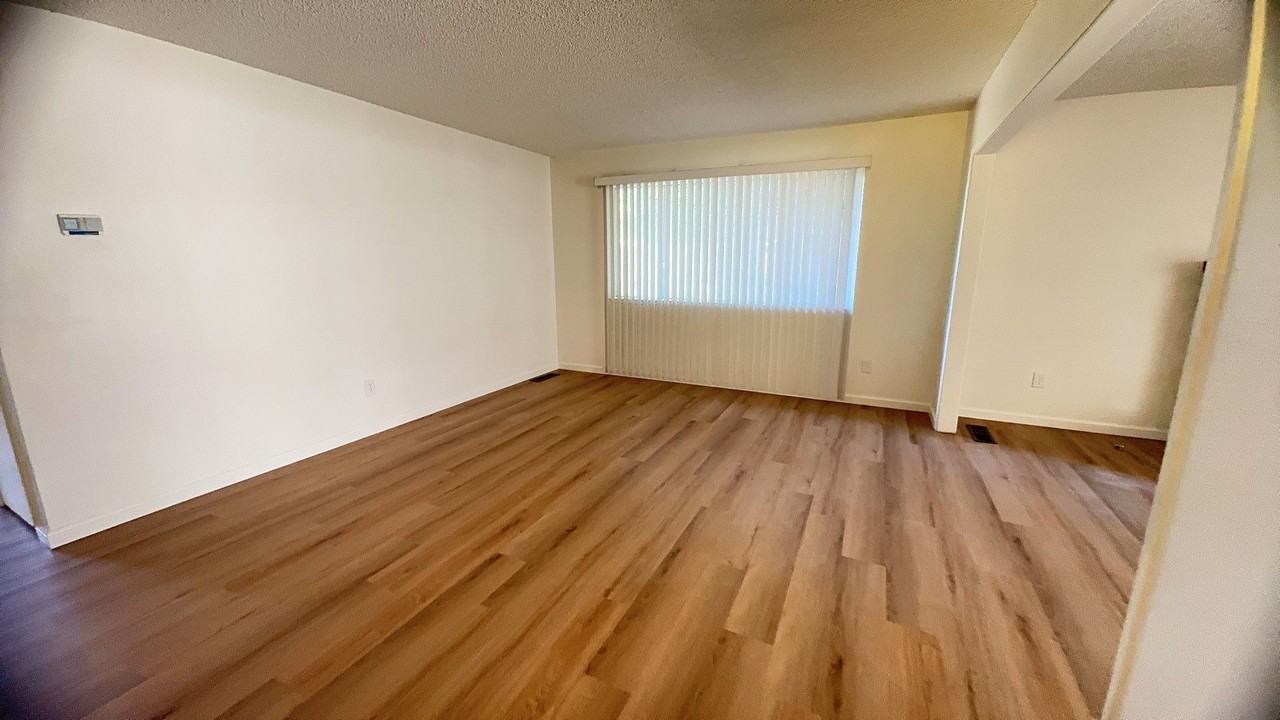 2705 Rockwood Pl - Photo 3 of 13