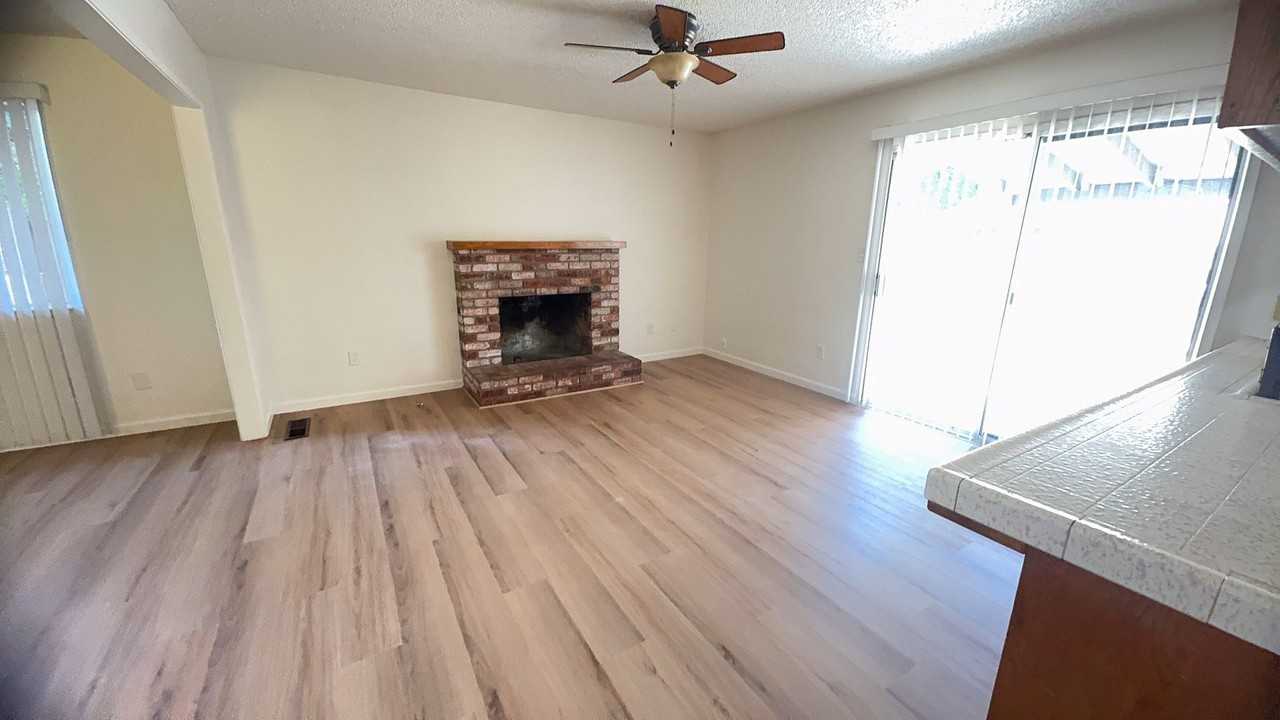 2705 Rockwood Pl - Photo 4 of 13
