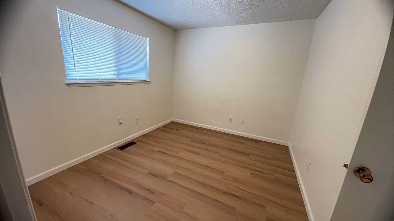 2705 Rockwood Pl - Photo 7 of 13