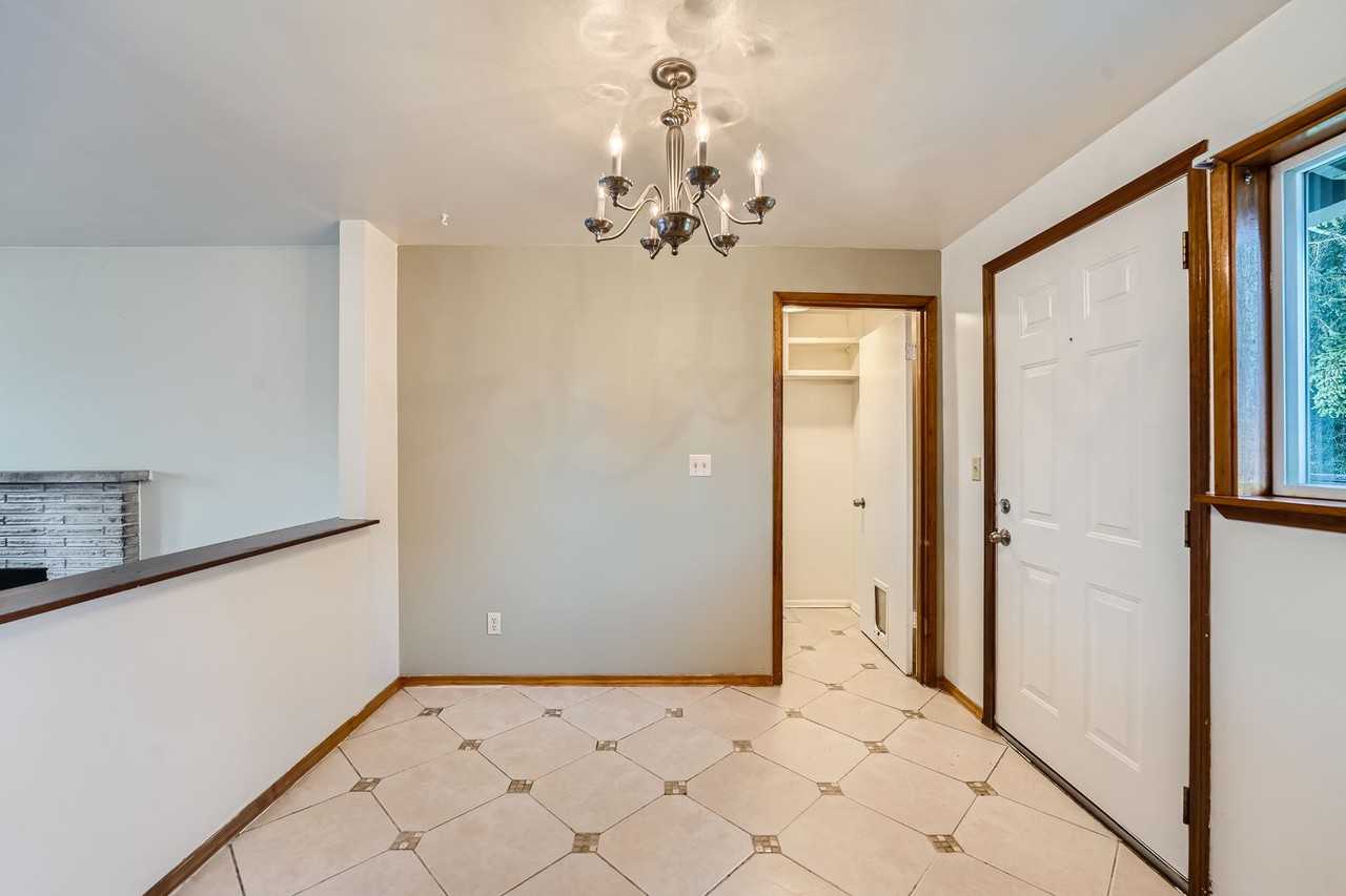 4012 S 288th St - Photo 3 of 11
