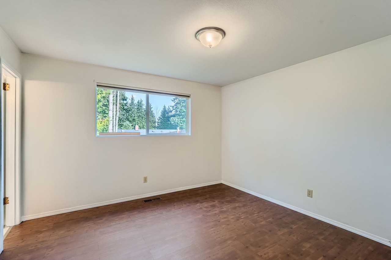 4012 S 288th St - Photo 6 of 11