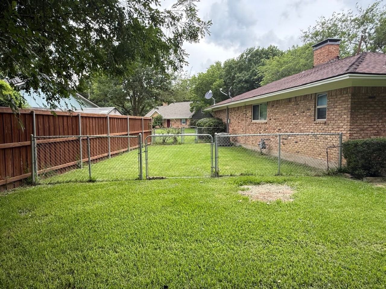 1601 Skyline Dr - Photo 7 of 50